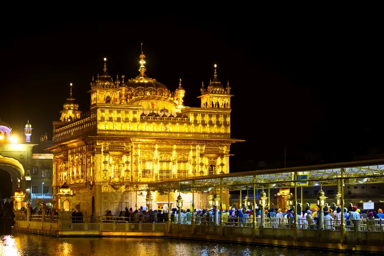 India, Amritsar, Golden Temple