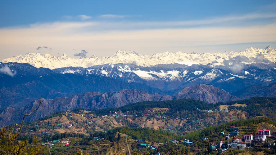 India, Shimla, Viceregal Lodge view of the Himalayas
