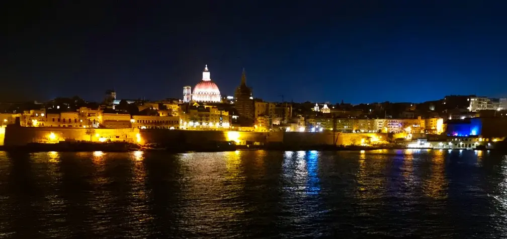 Malta, Valletta, Waterfront at night